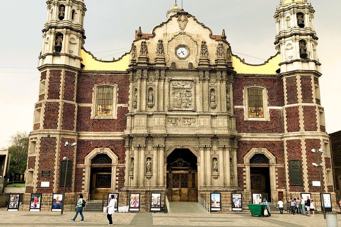 Small VIP Group: Teotihuacan Pyramids and Shrine of Guadalupe with lunch - Lunch, timing, and what to carry
