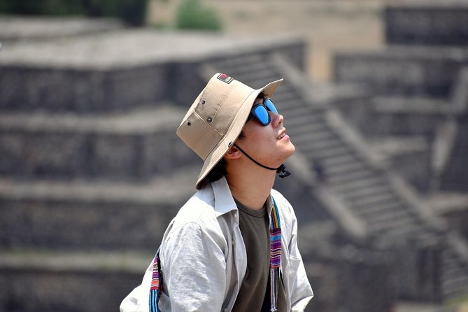 Small VIP Group: Teotihuacan Pyramids and Shrine of Guadalupe with lunch - Climbing the Pyramids of the Sun and Moon