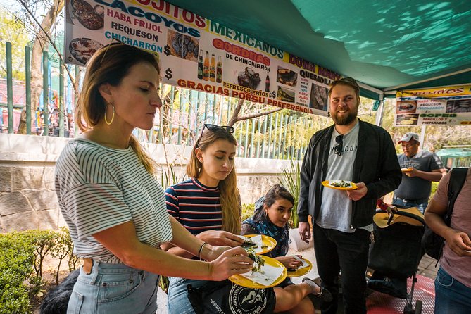 Street Food Bike Tour / Mexico is not only Tacos / All Inclusive - How much food do you actually get?