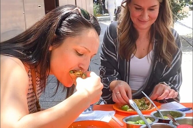 Tacos 101 Mexico City Taco Experience - The Angel of Independence photo stop