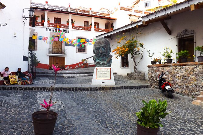 Taxco and Cuernavaca Day Trip - Santa Prisca gives Taxco its visual punch