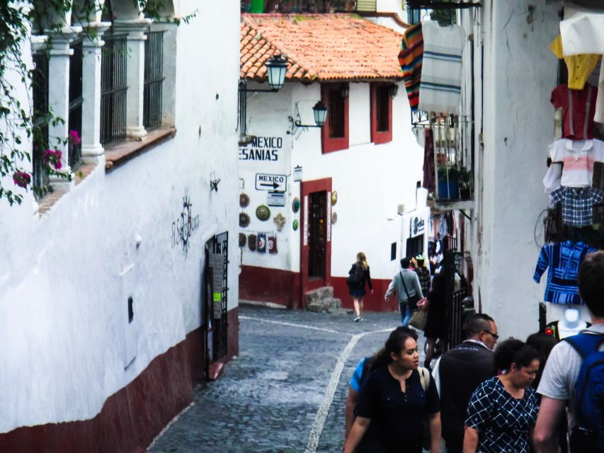 Taxco, Cacahuamilpa Caves and Cuernavaca Full-Day Tour - Taxco combines silver, steep streets, and fine architecture