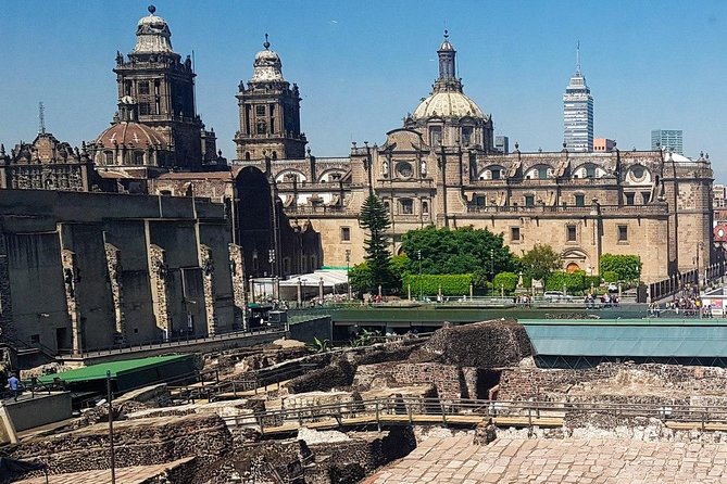 Templo Mayor Museum Semi Private Walking Tour in Mexico City Downtown - Inside the Museo del Templo Mayor