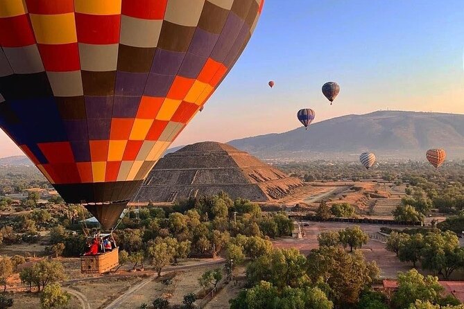 TEOTIHUACAN BALLOON RIDE (Private Transportation & Guided Tour) - Breakfast and the coffee break after landing