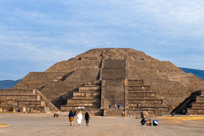 Teotihuacan Early Access & Tula Archeological Sites Private Tour - The obsidian workshop and tequila tasting