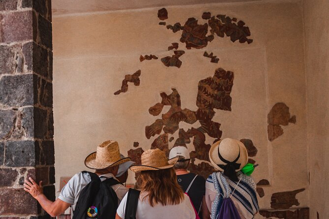 Teotihuacán Full Day Tour from Mexico City - Murals, an old neighborhood, and the cave