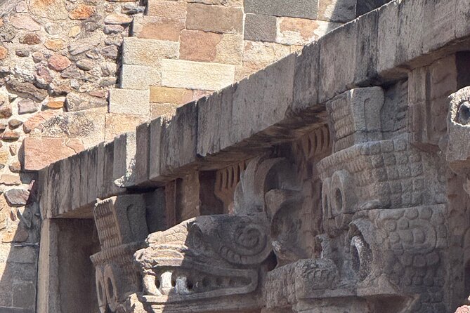 Teotihuacan : Full Tour Expert Guide and Hook-Free Transportation - Air-Conditioned Transport From Mexico City