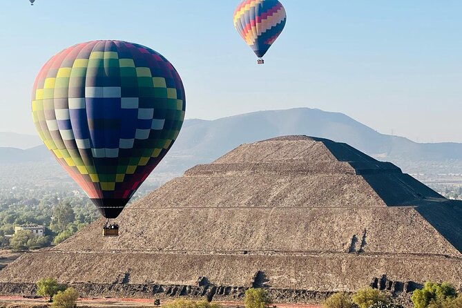 Teotihuacan Hot Air Balloon Flight - Landing, hospitality, and the morning meal
