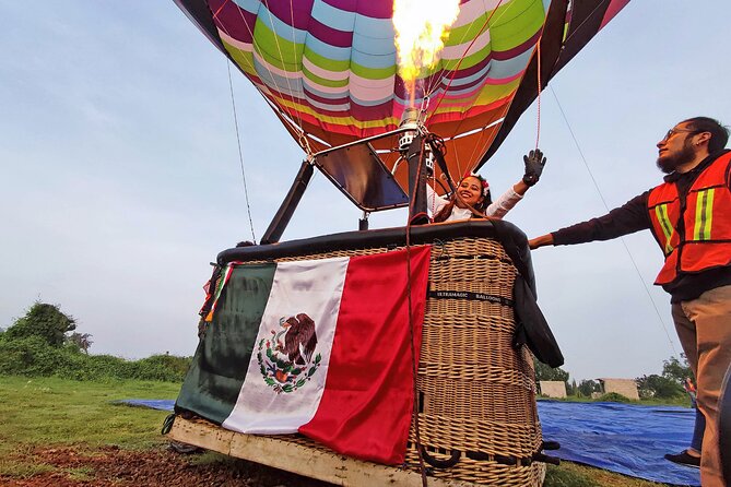 Teotihuacan Hot Air Balloon private or group tour - Guides, personal touches, and special occasions