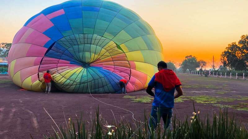Teotihuacan: Hot Air Balloon Ride with Breakfast & Transport - Should you book the Teotihuacan balloon ride?