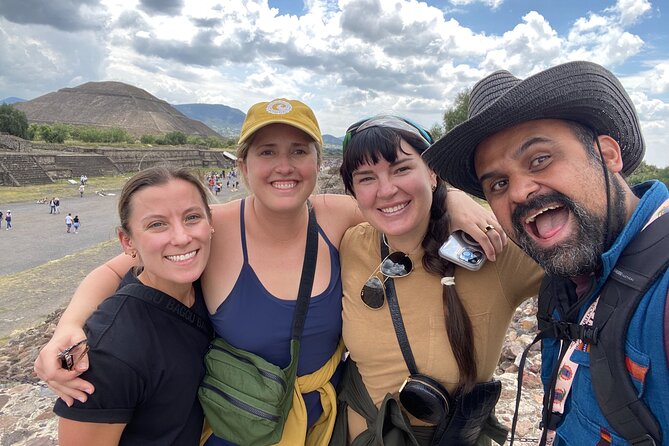 Teotihuacán Private Tour with hotel pickup - The drive from Mexico City