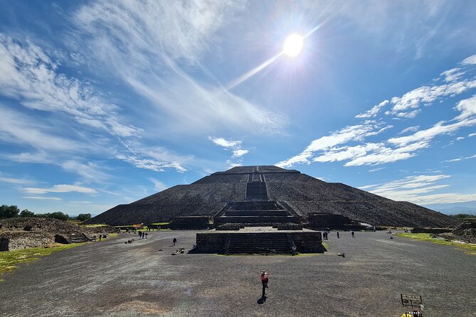 Teotihuacan Private Tour - The Basilica of Santa Maria de Guadalupe in 90 Minutes