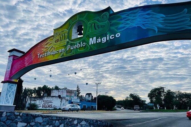 Teotihuacan Pyramid and Basilica Day Tour from CDMX - Transport, pickup, and the group experience