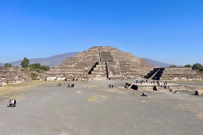 Teotihuacan: Pyramids, Caves & Culinary Experience - The Moon Pyramid and Quetzalpapálotl Palace