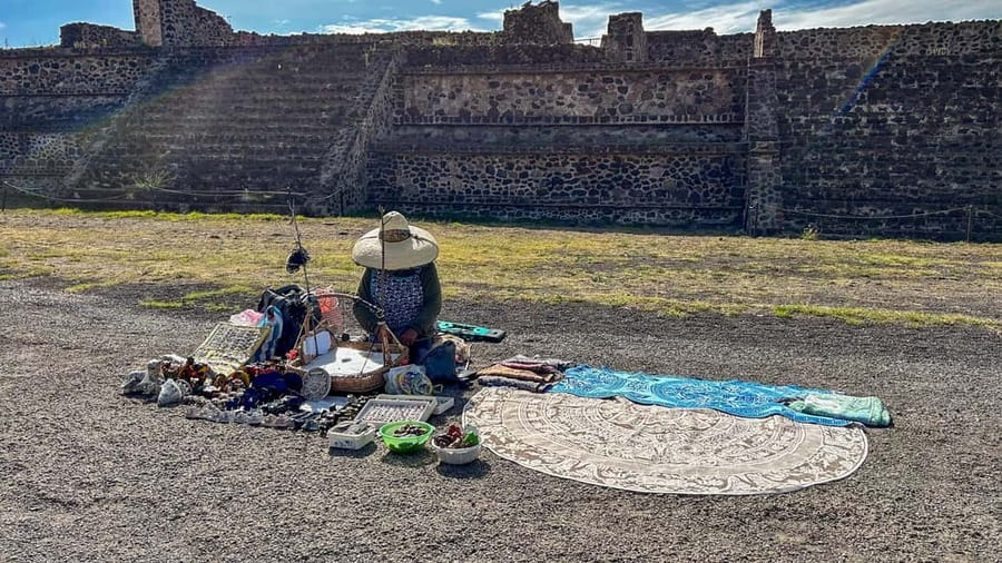 Teotihuacan Pyramids: Guided Tour with Entry Ticket Included - Key points to know before booking
