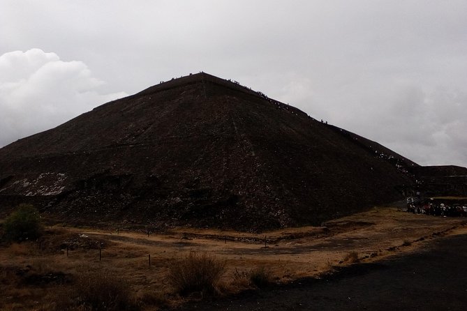 Teotihuacan Pyramids tour - Walking through Teotihuacan’s main archaeological area