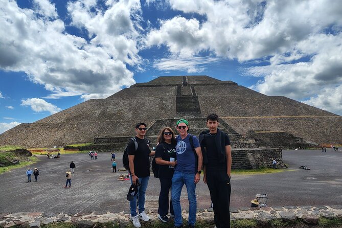 Teotihuacan Pyramids VIP Tour without Commercial Stops - A straight run to Teotihuacan, without the sales pitch