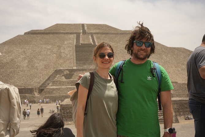 Teotihuacan Pyramids with Cave Visit and CDMX Transportation - Maguey, obsidian, and local drinks in 40 minutes