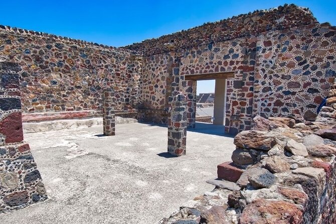 Teotihuacan, Shrine of Guadalupe & Tlatelolco - Guides and the English experience