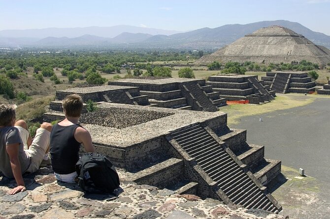 Teotihuacan, Shrine of Guadalupe & Tlatelolco - Pickup, vehicles, and the long day