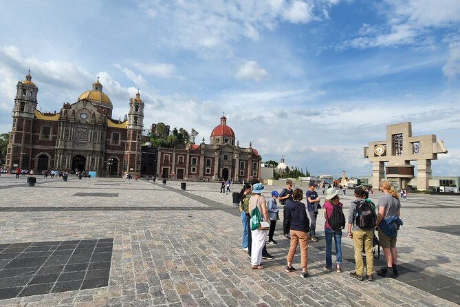 Teotihuacan: The myth of the gods + secret murals (New route) - Walking the Avenue of the Dead to the Pyramid of the Sun