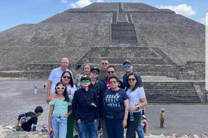Teotihuacan Tour with Basilica of Guadalupe & Tlatelolco - Pickup in Mexico City starts with traffic and patience