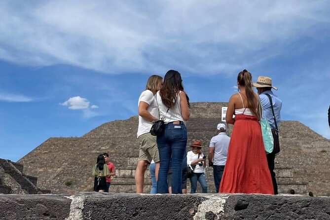 Teotihuacan Tour with Transportation & Food (PRIVATE OPTION) - A walking tour that demands stamina