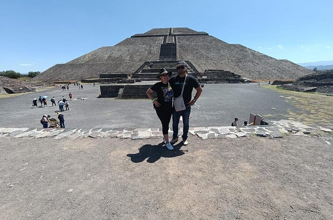 Teotihuacan VIP 3 Pyramids, Breakfast in Cave, Private Transportation - Entering Teotihuacan with a certified guide