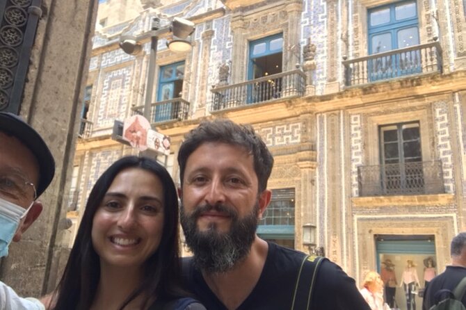 The best and most complete PRIVATE CITY TOUR through the Historic Center - Inside the House of Tiles