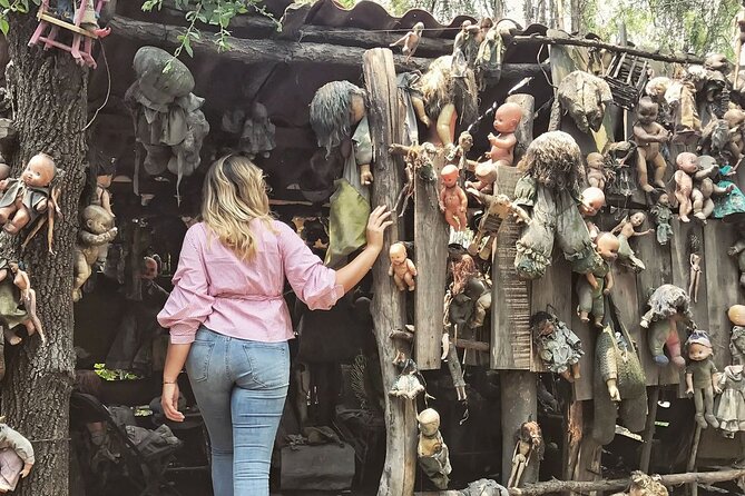 The best walk in Xochimilco - Mariachi, marimba, and the sound of the canals