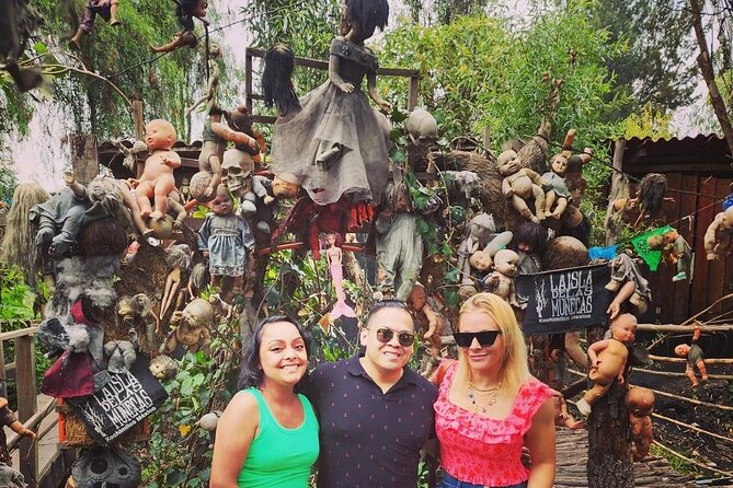 The best walk in Xochimilco - Choosing between the Serpentario and Ajolotario