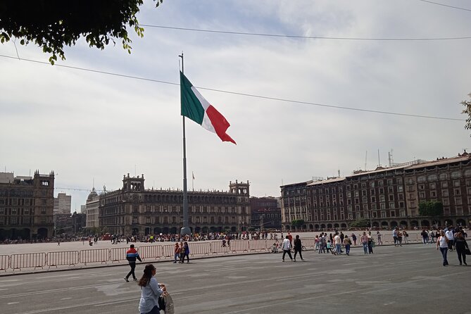 The hidden archaeology in the CDMX - Reading the Zócalo in 20 minutes
