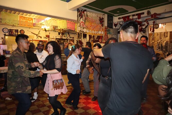 The Mexico City Pub Crawl: A real chilango night - Stop three: Pulquería La Risa