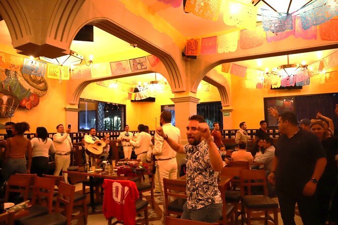 The Mexico City Pub Crawl: A real chilango night - Why the guides matter