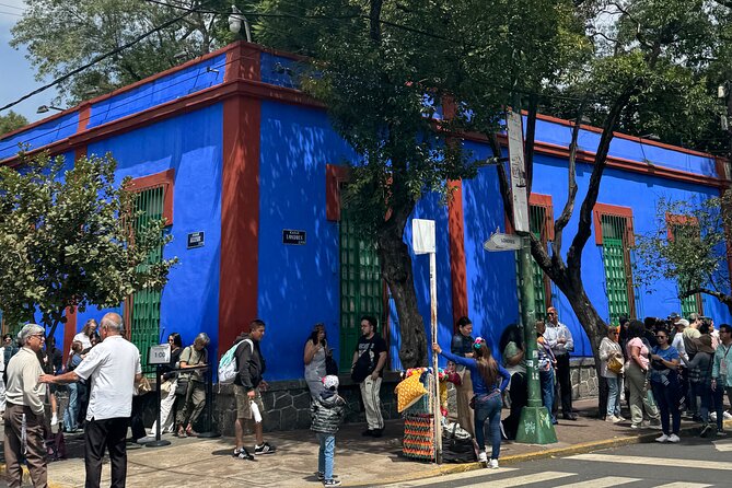 Ticket to the Frida Kahlo Museum - Getting there and building your Coyoacán day