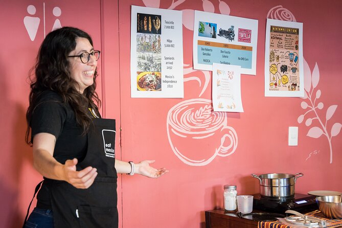 Tortilla Class and Workshop in Mexico - Clara, Ariane, and the small group format