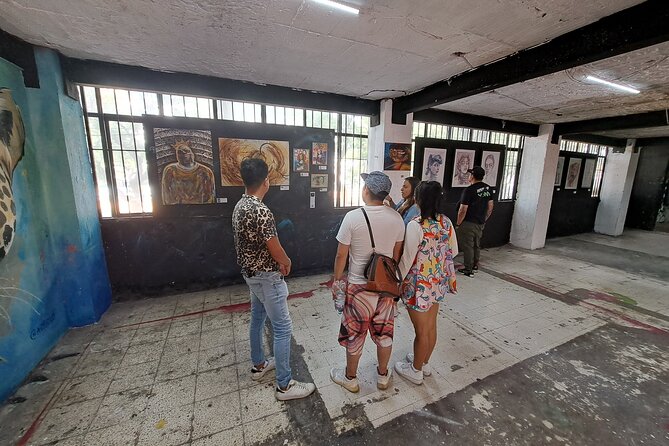 Tour Evolution of Muralism paints your Grafiti - Who should book this experience?