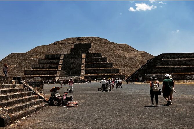 Tour to Teotihuacan, Basilica of Guadalupe and Tlatelolco - Tlatelolco: a short introduction to Mexico City’s past