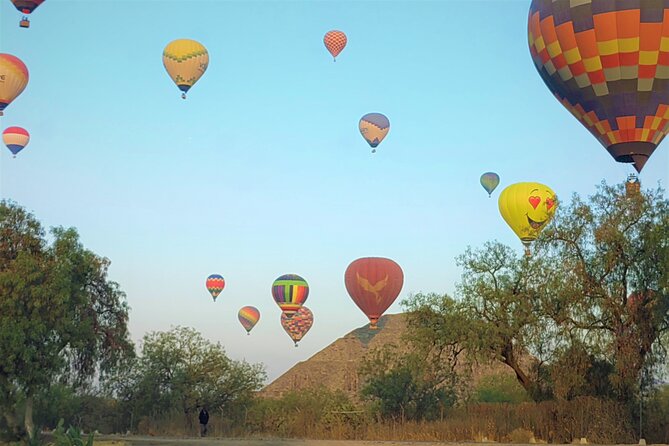 Tour to Teotihuacan from CDMX with entrances included - The Moon Pyramid and the ceremonial center