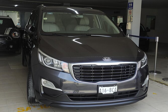 Transportation + Hourly Guide : CUSTOM ITINERARY Mexico City - The executive car and comfort for taller passengers
