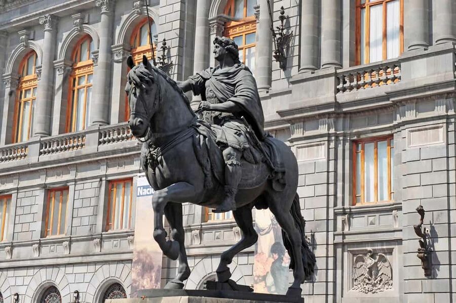 Treasures of Mexico City: Palaces and Museums - A four-hour walk through Mexico City’s historic center