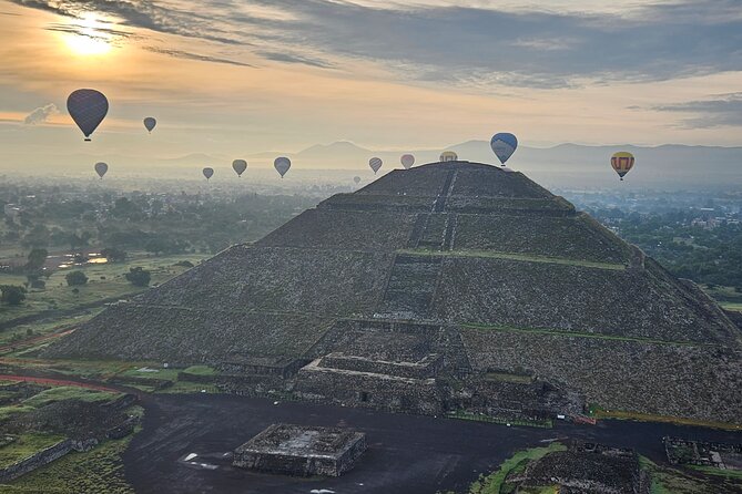 Unforgettable Hot Air Balloon Ride Over the City of the Gods - The 4:40 or 5 a.m. start from Mexico City