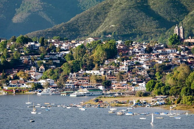 Valle de Bravo: Private & Small group tour from Mexico City - The guide can shape the whole experience