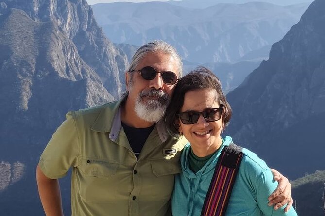 Visit the Tolantongo Grotto Oasis from CDMX - The 6:00 a.m. departure from Reforma
