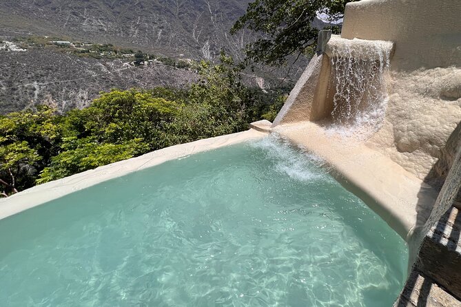 Visit Tolantongo hotsprings with 2025 Car Private Tour from CDMX - Practical packing advice for a wet day