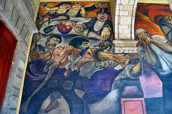 Walking Tour - Impressive murals in Historical Center of Mexico City - The guides make the difference