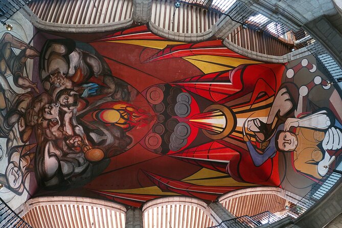 Walking Tour in Mexico City for Exploring their Cultural Heritage - Santo Domingo and the contrast between old Mexico and new art