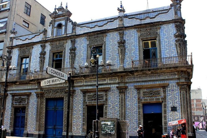 Walking Tour of the Historic Center in Mexico City - The Metropolitan Cathedral and the long colonial timeline