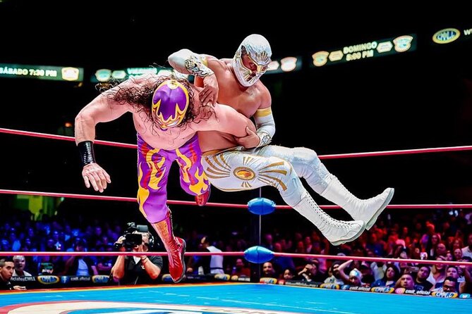 Wrestling + Tacos and Mezcal the best Experience - Who will enjoy this most?