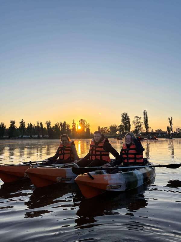 Xochimilco: amanecer en kayak Ciudad de México - The sunrise portion of the route